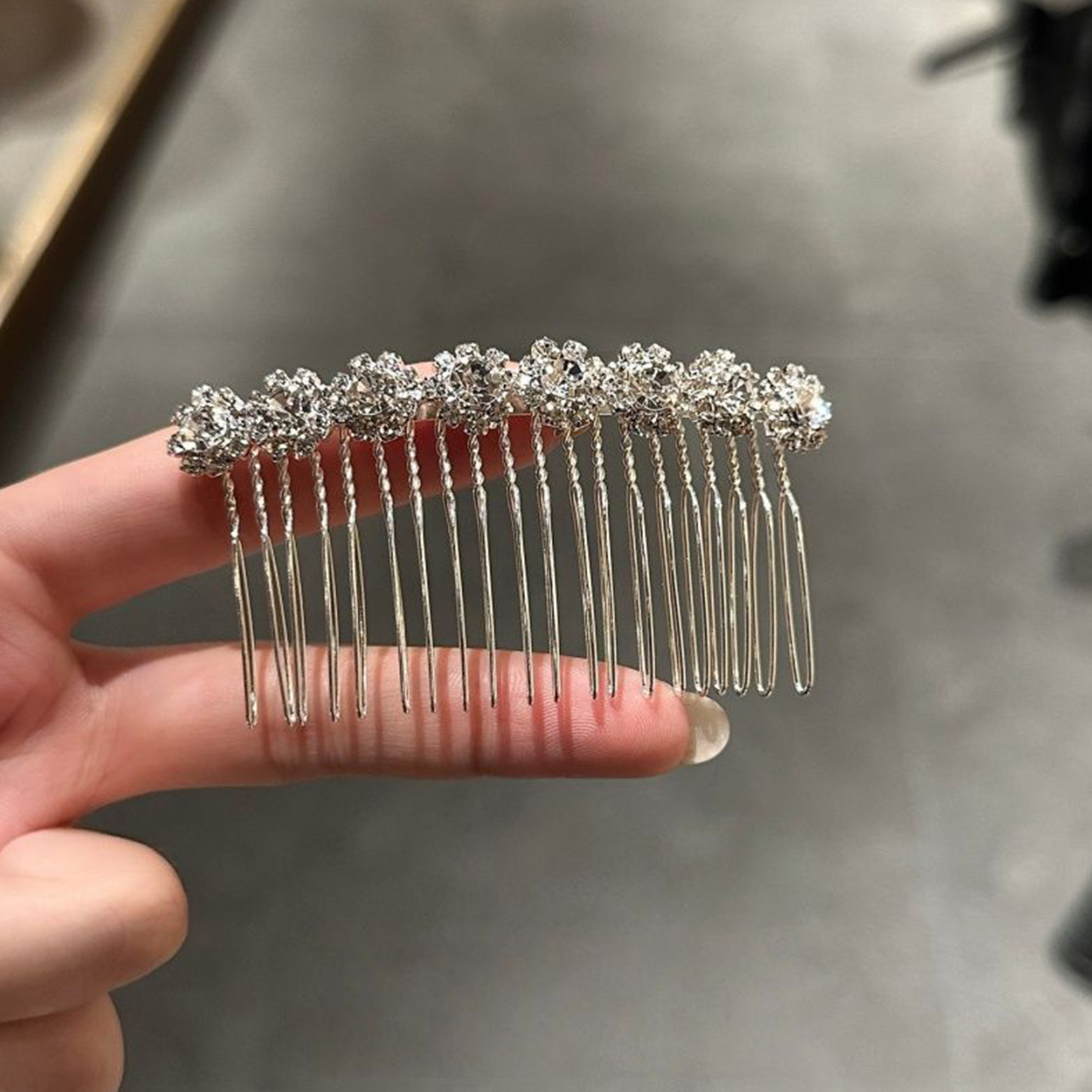 Minimalist Rhinestone Flower H - đánh giá và giá Jewelry Making Adults